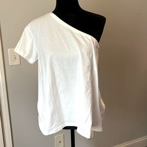 One shoulder shirt
